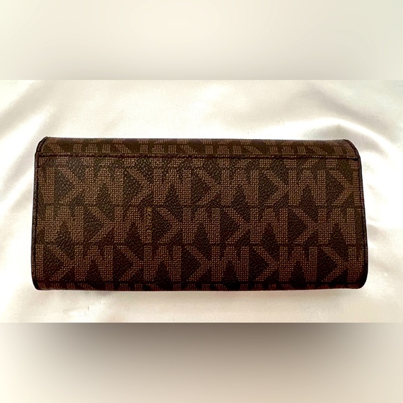 Michael Kors Large Signature Logo Snap-Front Wallet - Picture 2 of 9
